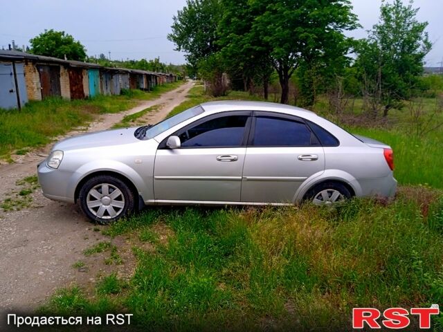Серый Шевроле Лачетти, объемом двигателя 1.8 л и пробегом 180 тыс. км за 4500 $, фото 1 на Automoto.ua