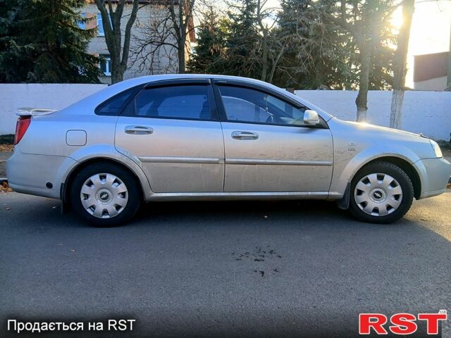 Серый Шевроле Лачетти, объемом двигателя 1.8 л и пробегом 248 тыс. км за 4000 $, фото 1 на Automoto.ua