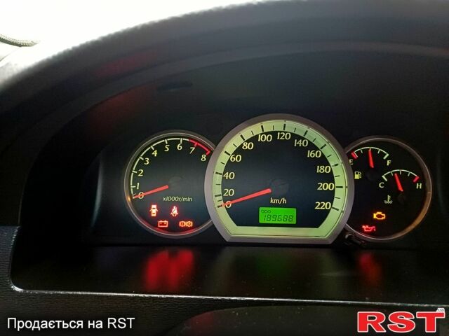 Сірий Шевроле Лачетті, об'ємом двигуна 1.6 л та пробігом 189 тис. км за 5000 $, фото 5 на Automoto.ua