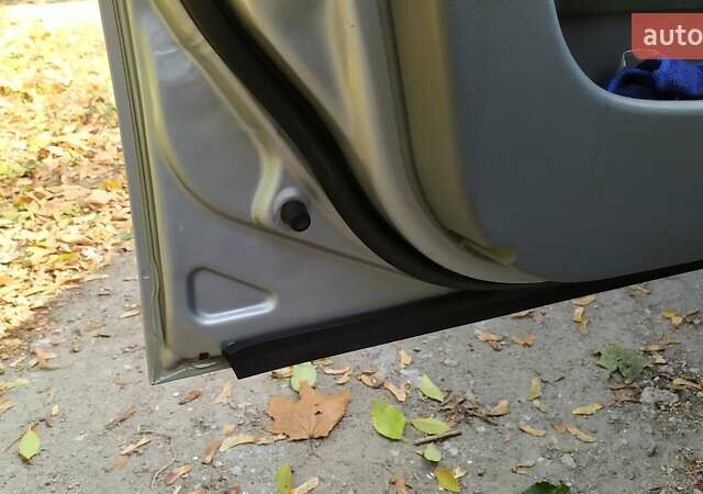 Серый Шевроле Лачетти, объемом двигателя 1.6 л и пробегом 330 тыс. км за 3400 $, фото 6 на Automoto.ua