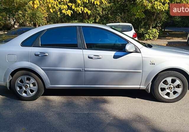 Серый Шевроле Лачетти, объемом двигателя 1.8 л и пробегом 141 тыс. км за 5200 $, фото 6 на Automoto.ua