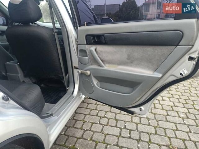 Серый Шевроле Лачетти, объемом двигателя 1.6 л и пробегом 322 тыс. км за 3300 $, фото 6 на Automoto.ua