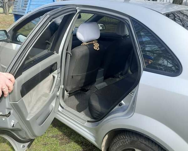 Серый Шевроле Лачетти, объемом двигателя 1.6 л и пробегом 210 тыс. км за 4800 $, фото 1 на Automoto.ua