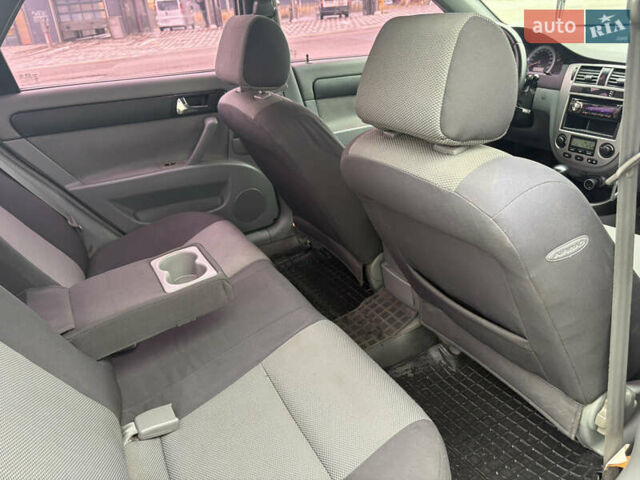 Серый Шевроле Лачетти, объемом двигателя 1.8 л и пробегом 224 тыс. км за 3999 $, фото 8 на Automoto.ua