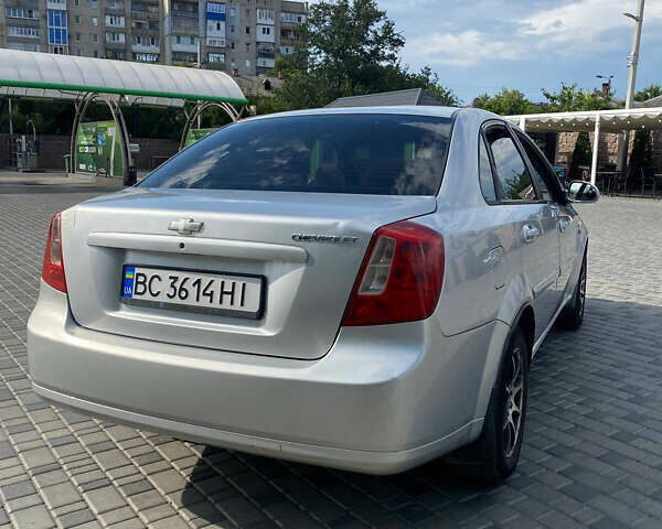 Серый Шевроле Лачетти, объемом двигателя 1.8 л и пробегом 259 тыс. км за 4000 $, фото 1 на Automoto.ua