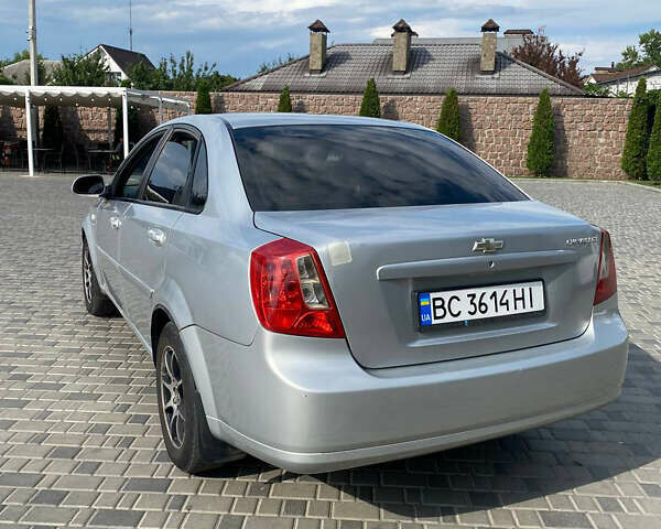 Серый Шевроле Лачетти, объемом двигателя 1.8 л и пробегом 259 тыс. км за 4000 $, фото 6 на Automoto.ua