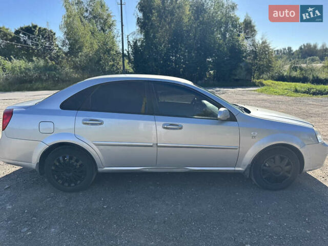 Серый Шевроле Лачетти, объемом двигателя 1.8 л и пробегом 172 тыс. км за 4900 $, фото 5 на Automoto.ua