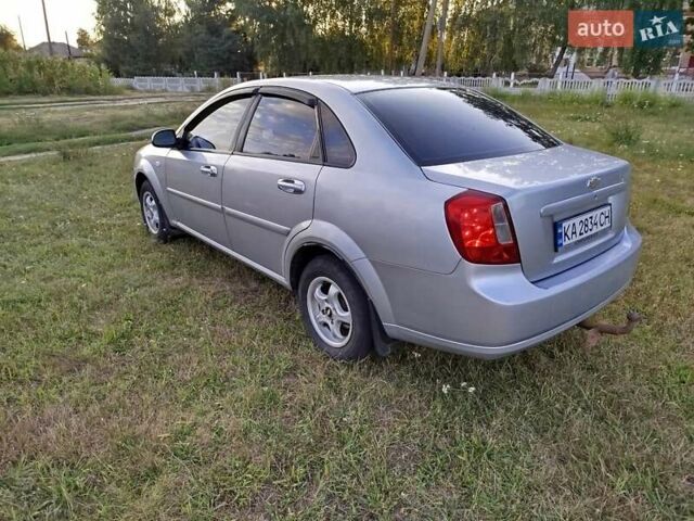 Серый Шевроле Лачетти, объемом двигателя 1.6 л и пробегом 270 тыс. км за 4950 $, фото 6 на Automoto.ua