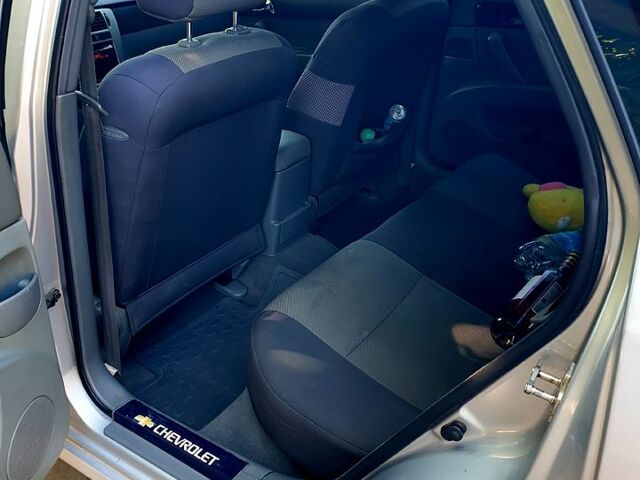 Серый Шевроле Лачетти, объемом двигателя 1.8 л и пробегом 146 тыс. км за 4000 $, фото 7 на Automoto.ua