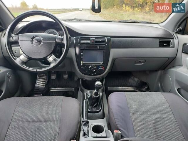 Серый Шевроле Лачетти, объемом двигателя 1.6 л и пробегом 210 тыс. км за 4900 $, фото 6 на Automoto.ua