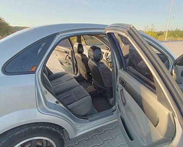 Серый Шевроле Лачетти, объемом двигателя 1.6 л и пробегом 260 тыс. км за 2500 $, фото 3 на Automoto.ua