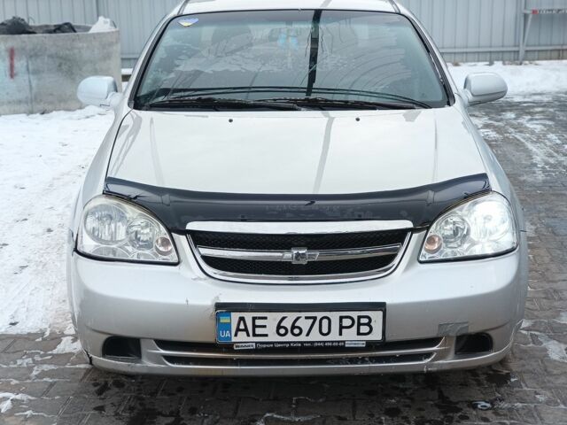 Серый Шевроле Лачетти, объемом двигателя 1.6 л и пробегом 230 тыс. км за 3000 $, фото 1 на Automoto.ua
