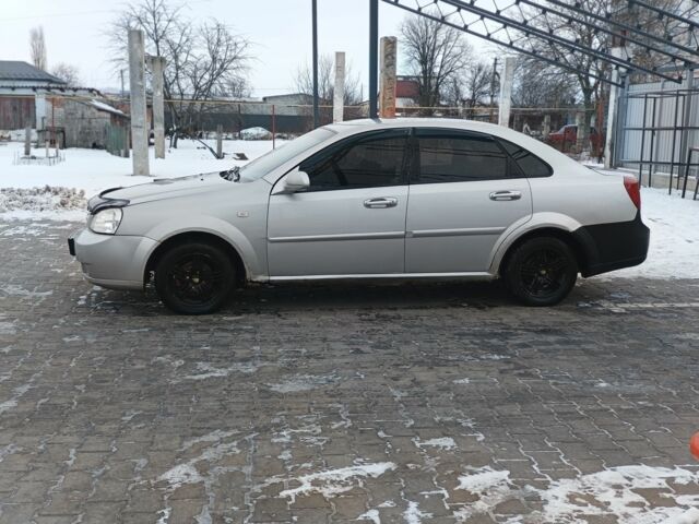 Серый Шевроле Лачетти, объемом двигателя 1.6 л и пробегом 230 тыс. км за 3000 $, фото 5 на Automoto.ua