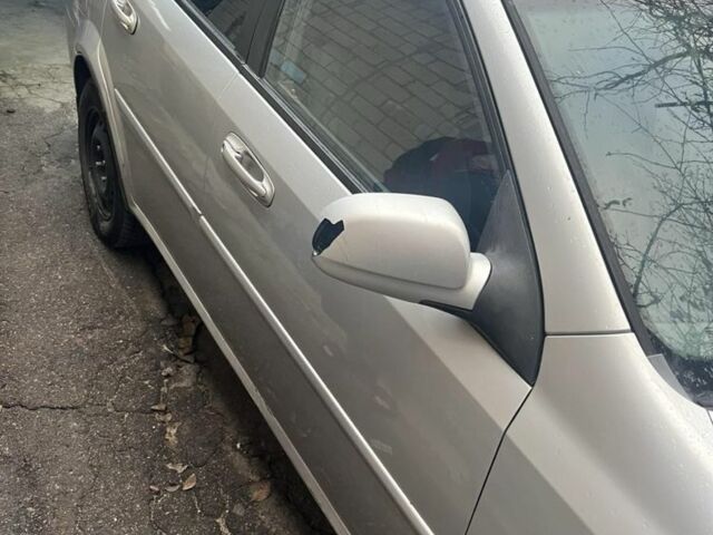 Серый Шевроле Лачетти, объемом двигателя 1.6 л и пробегом 197 тыс. км за 3200 $, фото 3 на Automoto.ua