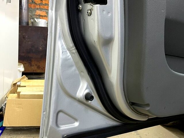 Серый Шевроле Лачетти, объемом двигателя 1.6 л и пробегом 292 тыс. км за 3800 $, фото 6 на Automoto.ua