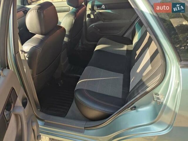 Серый Шевроле Лачетти, объемом двигателя 1.8 л и пробегом 173 тыс. км за 4300 $, фото 3 на Automoto.ua