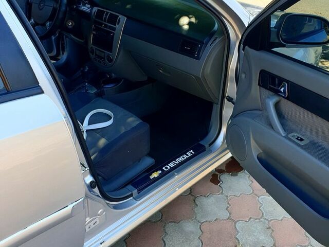 Серый Шевроле Лачетти, объемом двигателя 1.8 л и пробегом 146 тыс. км за 4000 $, фото 8 на Automoto.ua