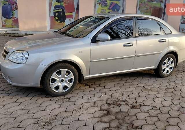 Серый Шевроле Лачетти, объемом двигателя 1.79 л и пробегом 106 тыс. км за 4000 $, фото 12 на Automoto.ua