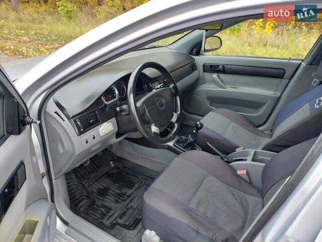 Серый Шевроле Лачетти, объемом двигателя 1.6 л и пробегом 210 тыс. км за 4900 $, фото 8 на Automoto.ua