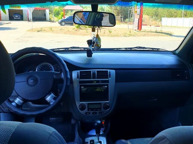 Серый Шевроле Лачетти, объемом двигателя 1.8 л и пробегом 146 тыс. км за 4000 $, фото 5 на Automoto.ua