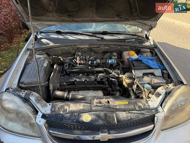 Серый Шевроле Лачетти, объемом двигателя 1.6 л и пробегом 111 тыс. км за 2600 $, фото 5 на Automoto.ua