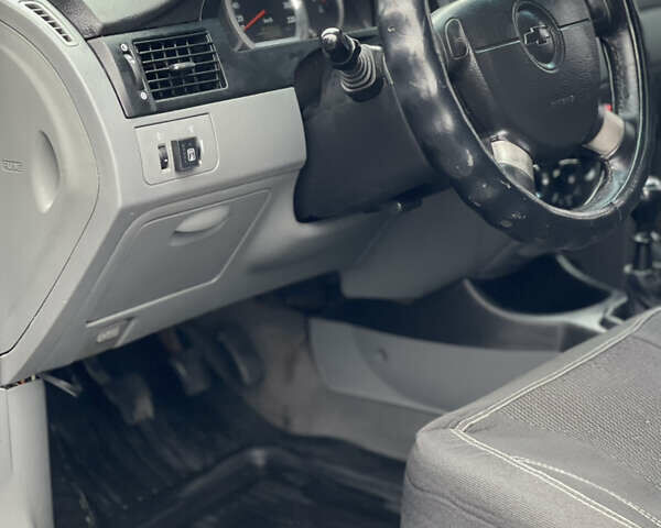 Сірий Шевроле Лачетті, об'ємом двигуна 1.6 л та пробігом 300 тис. км за 3700 $, фото 10 на Automoto.ua