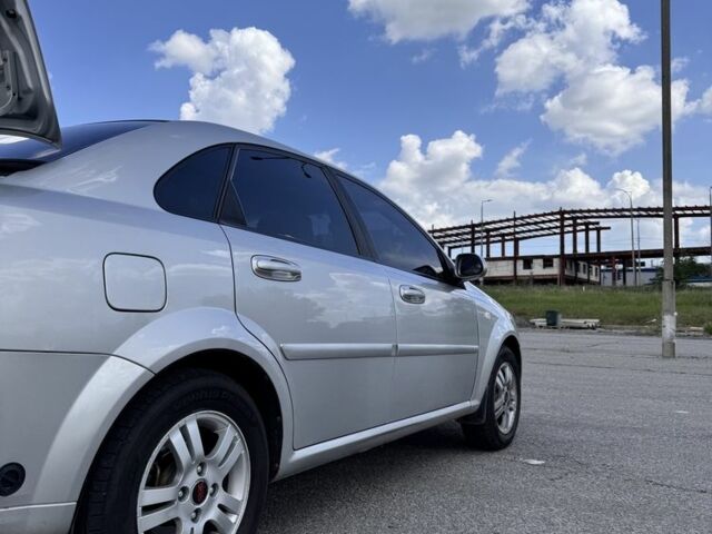 Серый Шевроле Лачетти, объемом двигателя 1.8 л и пробегом 222 тыс. км за 4450 $, фото 3 на Automoto.ua