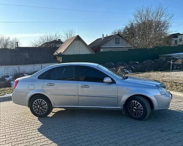 Серый Шевроле Лачетти, объемом двигателя 1.8 л и пробегом 170 тыс. км за 2999 $, фото 8 на Automoto.ua