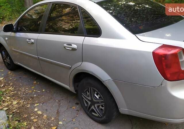 Серый Шевроле Лачетти, объемом двигателя 1.6 л и пробегом 330 тыс. км за 3400 $, фото 5 на Automoto.ua