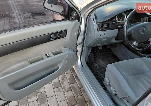 Серый Шевроле Лачетти, объемом двигателя 1.79 л и пробегом 106 тыс. км за 4000 $, фото 22 на Automoto.ua