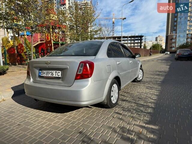 Серый Шевроле Лачетти, объемом двигателя 1.6 л и пробегом 111 тыс. км за 2600 $, фото 2 на Automoto.ua