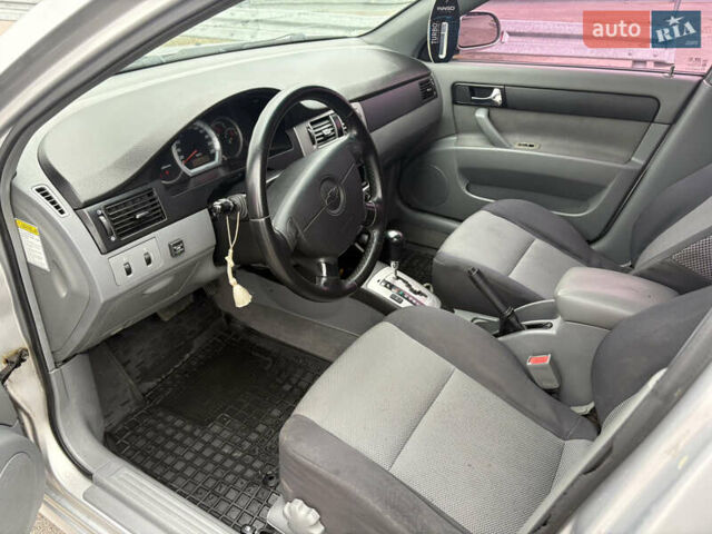 Серый Шевроле Лачетти, объемом двигателя 1.8 л и пробегом 224 тыс. км за 3999 $, фото 7 на Automoto.ua