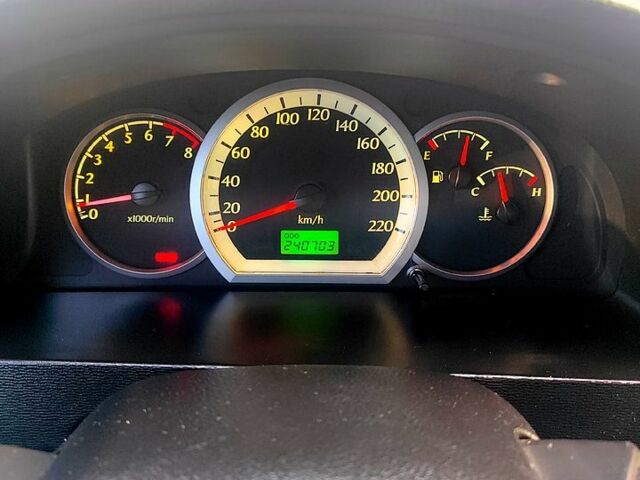 Сірий Шевроле Лачетті, об'ємом двигуна 1.8 л та пробігом 240 тис. км за 4600 $, фото 11 на Automoto.ua