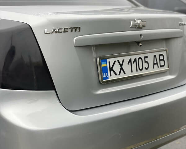 Сірий Шевроле Лачетті, об'ємом двигуна 1.6 л та пробігом 300 тис. км за 3700 $, фото 4 на Automoto.ua