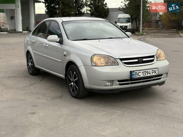 Серый Шевроле Лачетти, объемом двигателя 1.8 л и пробегом 224 тыс. км за 3999 $, фото 1 на Automoto.ua