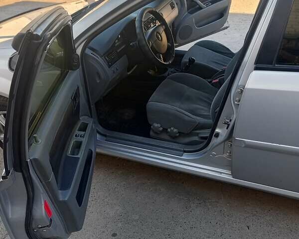 Серый Шевроле Лачетти, объемом двигателя 1.8 л и пробегом 193 тыс. км за 5400 $, фото 2 на Automoto.ua