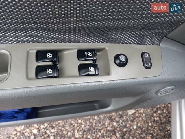 Сірий Шевроле Лачетті, об'ємом двигуна 1.8 л та пробігом 110 тис. км за 5000 $, фото 19 на Automoto.ua