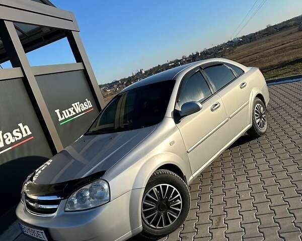 Серый Шевроле Лачетти, объемом двигателя 1.8 л и пробегом 170 тыс. км за 2999 $, фото 16 на Automoto.ua