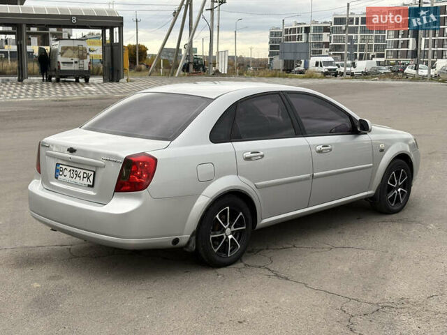 Серый Шевроле Лачетти, объемом двигателя 1.8 л и пробегом 224 тыс. км за 3999 $, фото 2 на Automoto.ua