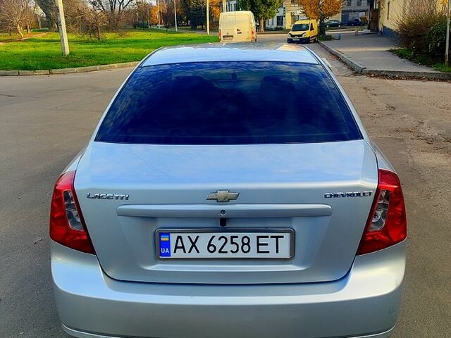 Сірий Шевроле Лачетті, об'ємом двигуна 1.8 л та пробігом 240 тис. км за 4600 $, фото 4 на Automoto.ua