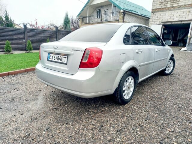 Сірий Шевроле Лачетті, об'ємом двигуна 1.8 л та пробігом 110 тис. км за 5000 $, фото 4 на Automoto.ua