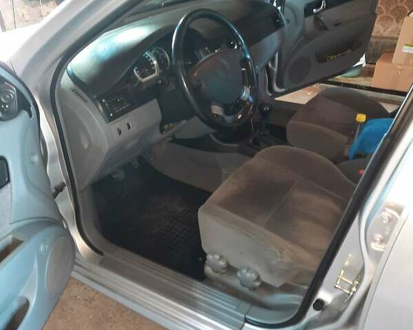 Серый Шевроле Лачетти, объемом двигателя 1.8 л и пробегом 191 тыс. км за 5000 $, фото 15 на Automoto.ua