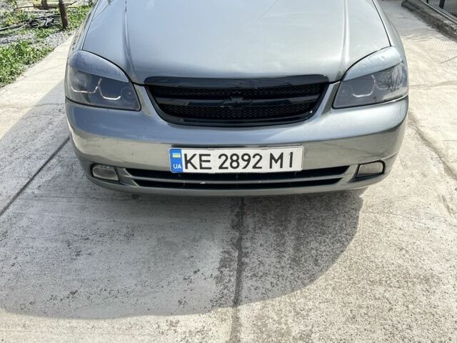 Серый Шевроле Лачетти, объемом двигателя 1.8 л и пробегом 236 тыс. км за 4800 $, фото 1 на Automoto.ua