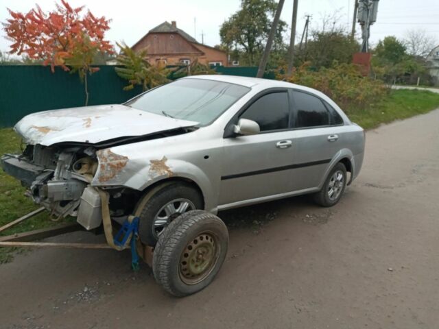 Серый Шевроле Лачетти, объемом двигателя 1.6 л и пробегом 300 тыс. км за 900 $, фото 2 на Automoto.ua