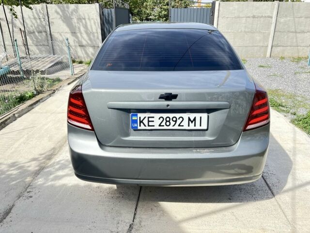 Серый Шевроле Лачетти, объемом двигателя 1.8 л и пробегом 236 тыс. км за 4800 $, фото 2 на Automoto.ua