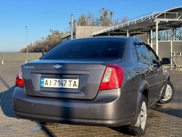 Серый Шевроле Лачетти, объемом двигателя 1.6 л и пробегом 248 тыс. км за 4400 $, фото 3 на Automoto.ua