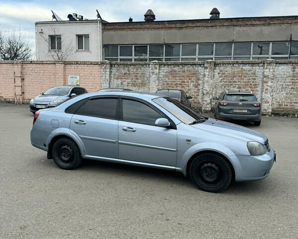 Серый Шевроле Лачетти, объемом двигателя 1.8 л и пробегом 265 тыс. км за 4100 $, фото 3 на Automoto.ua
