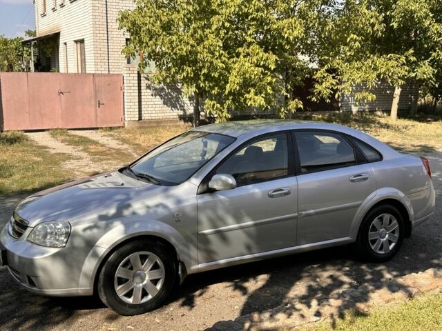 Серый Шевроле Лачетти, объемом двигателя 1.8 л и пробегом 170 тыс. км за 5500 $, фото 4 на Automoto.ua