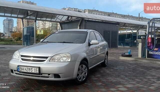 Серый Шевроле Лачетти, объемом двигателя 1.6 л и пробегом 210 тыс. км за 5200 $, фото 7 на Automoto.ua