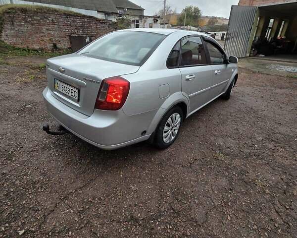 Сірий Шевроле Лачетті, об'ємом двигуна 1.8 л та пробігом 220 тис. км за 3900 $, фото 3 на Automoto.ua